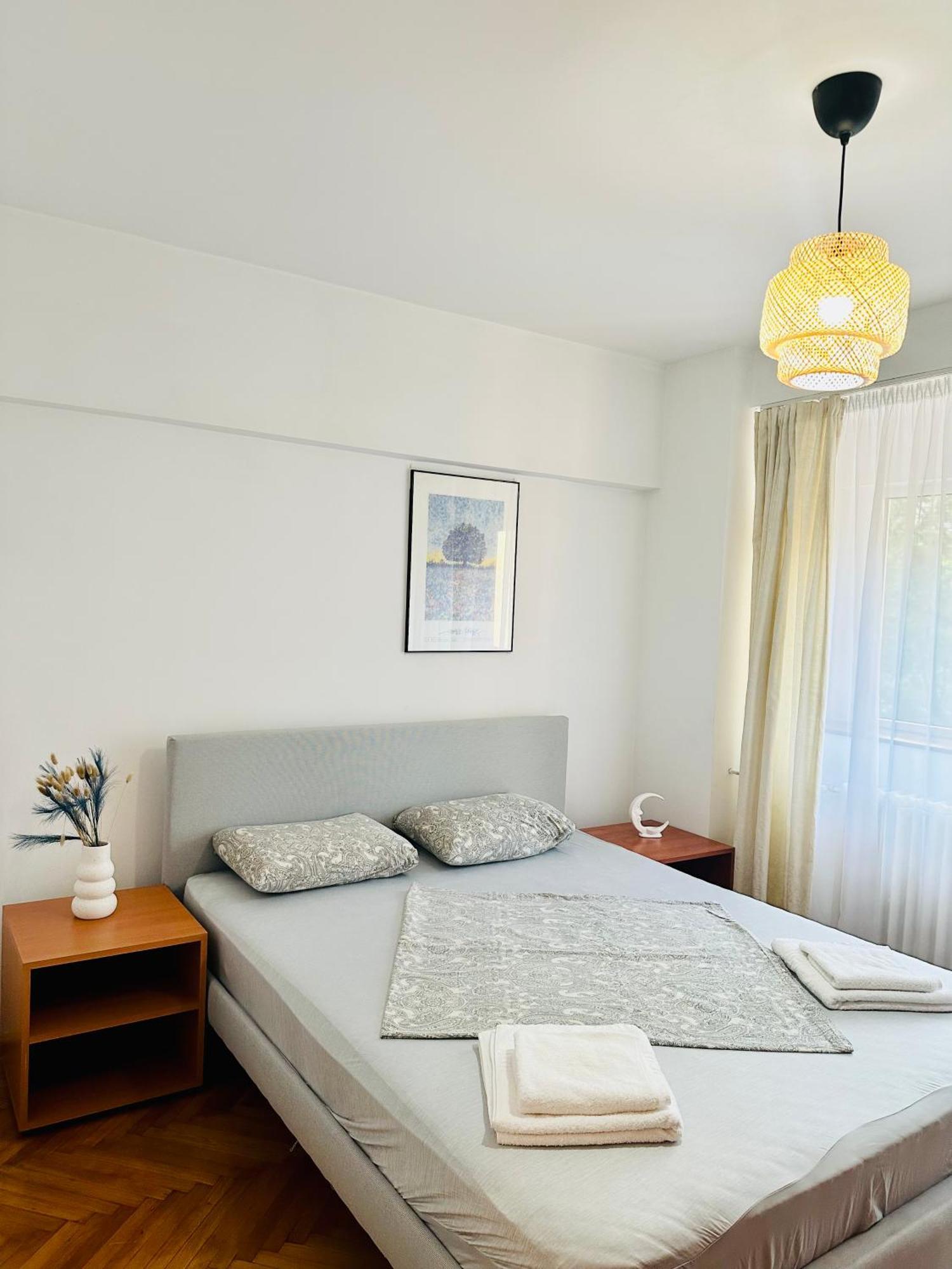 Tranquil Unirii Residence - Elegant & Spacious Living With Parking Steps From Parliament Bucarest Exterior foto