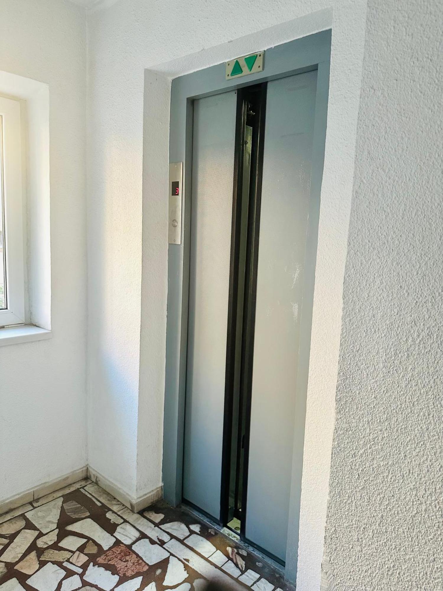 Tranquil Unirii Residence - Elegant & Spacious Living With Parking Steps From Parliament Bucarest Exterior foto