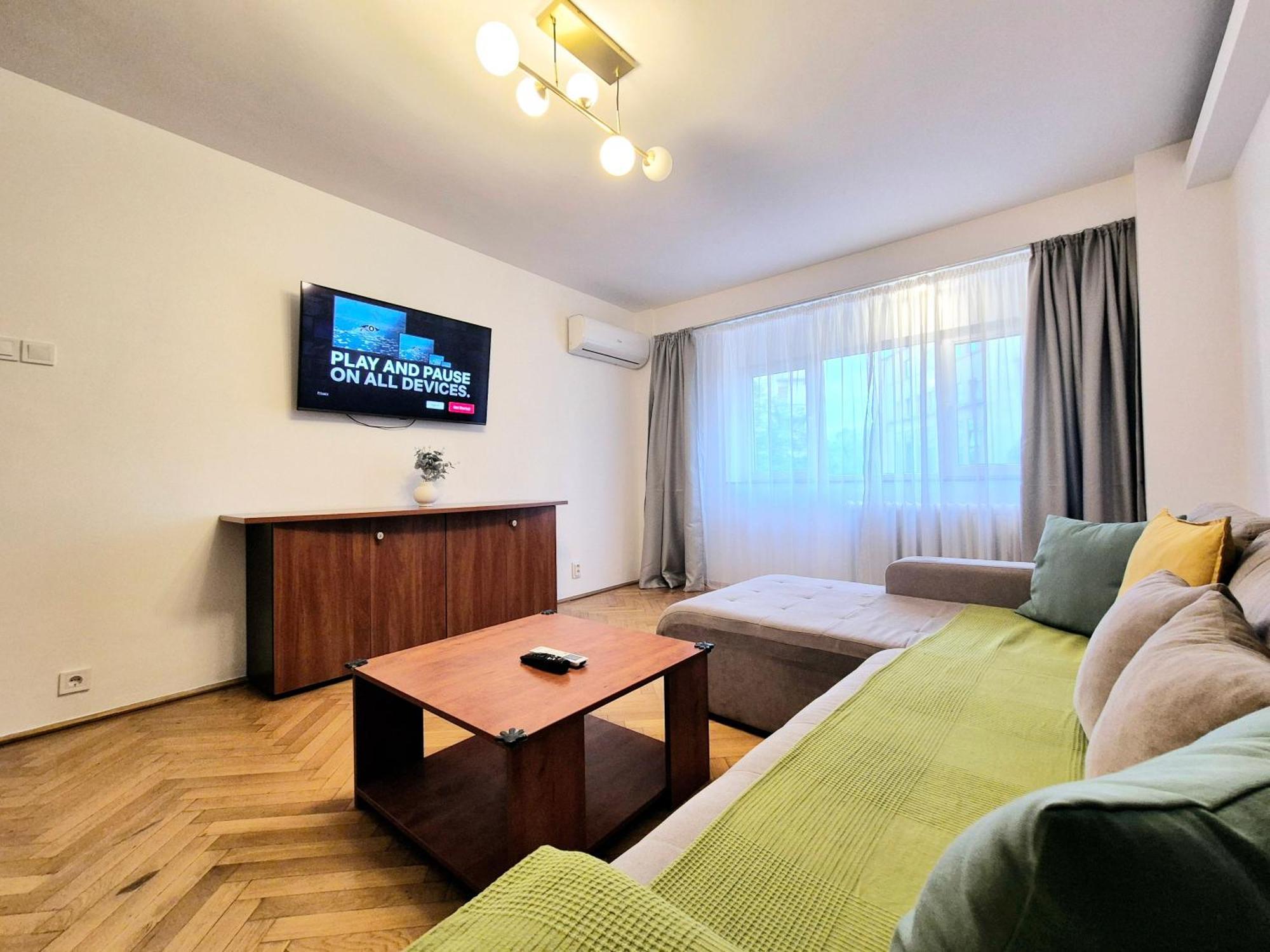 Tranquil Unirii Residence - Elegant & Spacious Living With Parking Steps From Parliament Bucarest Exterior foto