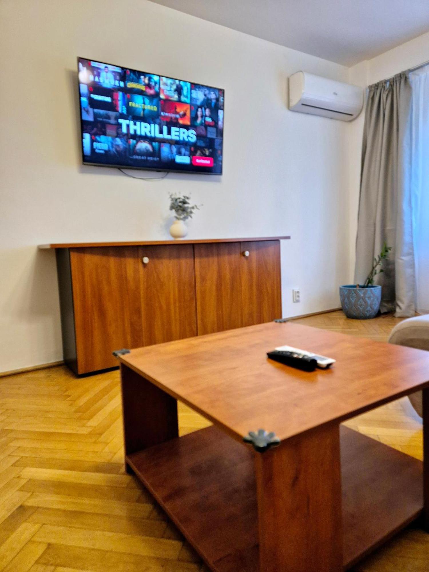 Tranquil Unirii Residence - Elegant & Spacious Living With Parking Steps From Parliament Bucarest Exterior foto